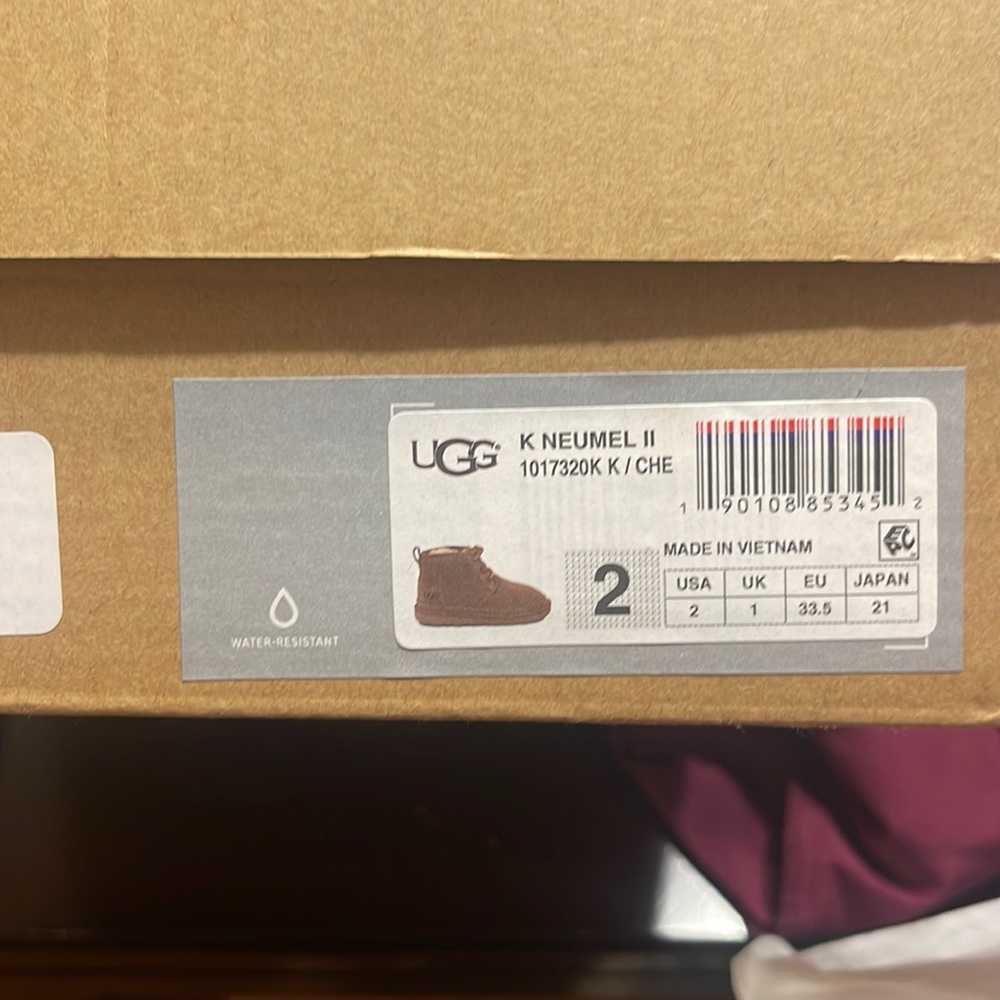 Kids size 2 Ugg